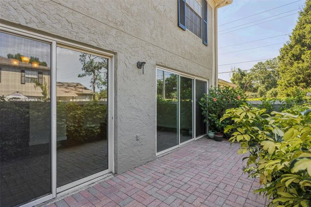 6341 TREETOP CIRCLE 6341, Temple Terrace, FL 33617