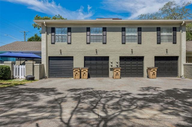 6341 TREETOP CIRCLE 6341, Temple Terrace, FL 33617