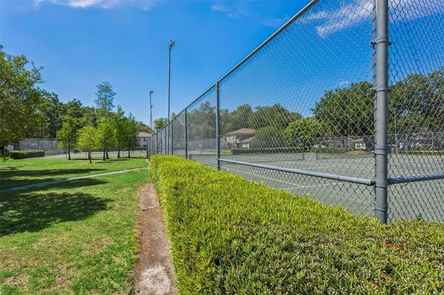 6341 TREETOP CIRCLE 6341, Temple Terrace, FL 33617