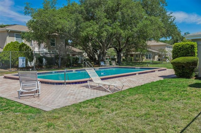 6341 TREETOP CIRCLE 6341, Temple Terrace, FL 33617