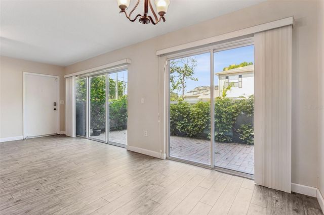 6341 TREETOP CIRCLE 6341, Temple Terrace, FL 33617