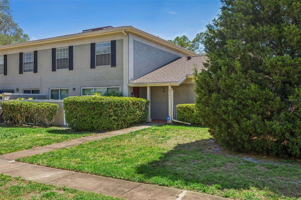 6341 TREETOP CIRCLE 6341, Temple Terrace, FL 33617