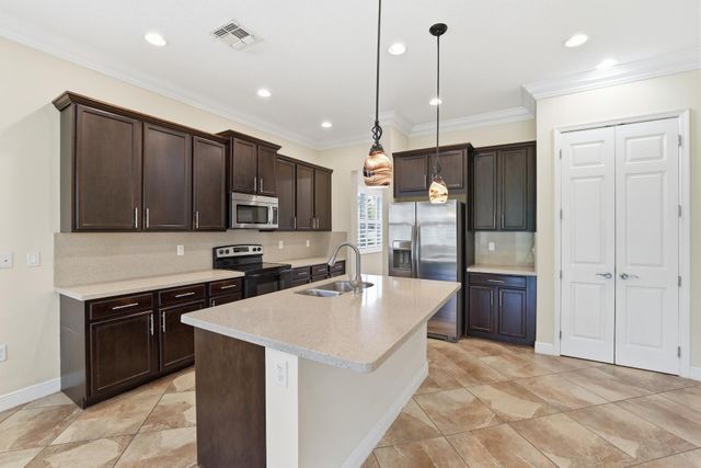 2106 Belcara Court, West Palm Beach, FL 33411