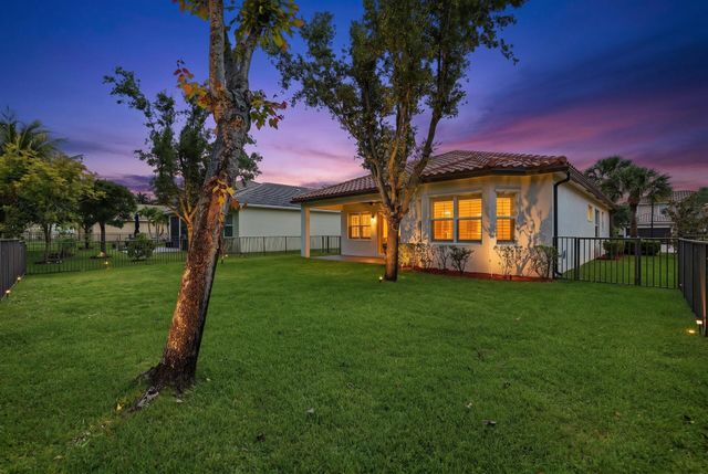 2106 Belcara Court, West Palm Beach, FL 33411