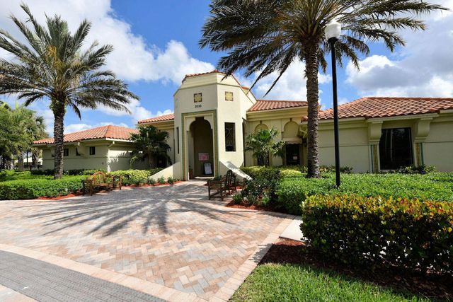 2106 Belcara Court, West Palm Beach, FL 33411