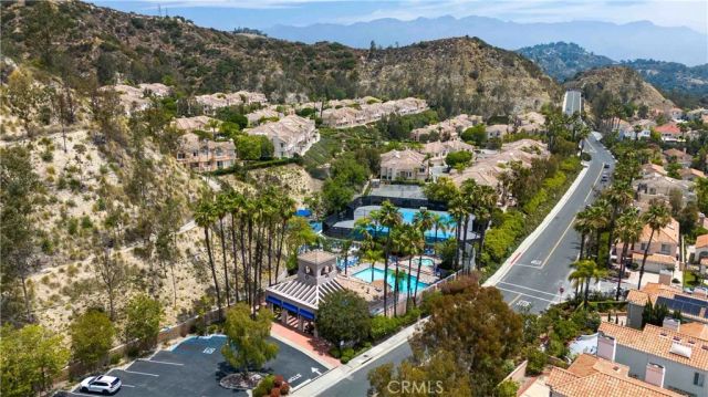 1896 Caminito De La Narcissa, Glendale, CA 91208