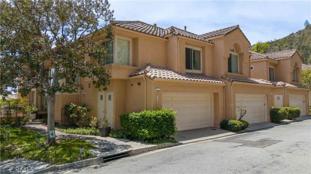 1896 Caminito De La Narcissa, Glendale, CA 91208