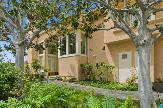 1896 Caminito De La Narcissa, Glendale, CA 91208