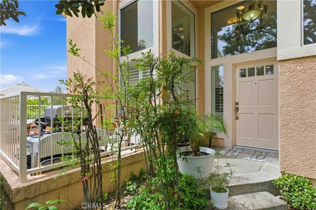 1896 Caminito De La Narcissa, Glendale, CA 91208