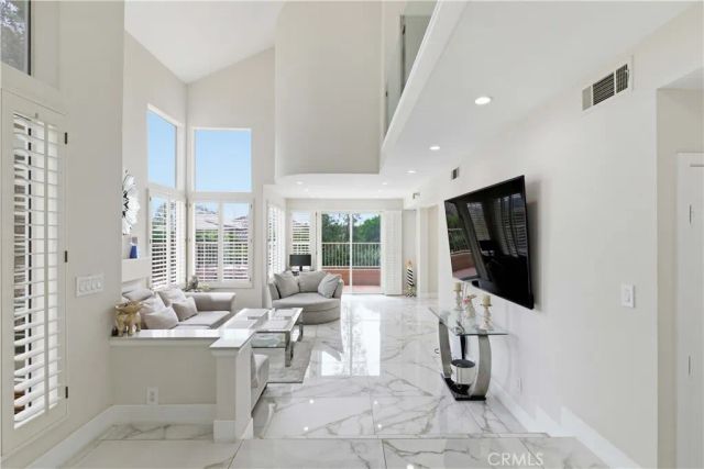 1896 Caminito De La Narcissa, Glendale, CA 91208