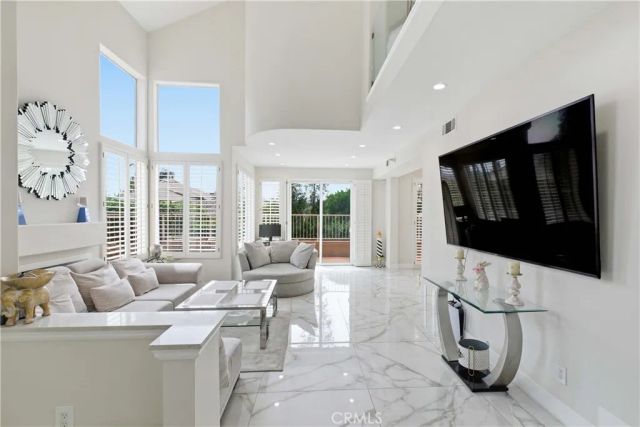 1896 Caminito De La Narcissa, Glendale, CA 91208