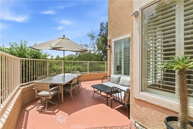 1896 Caminito De La Narcissa, Glendale, CA 91208