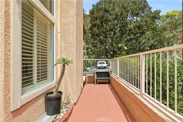 1896 Caminito De La Narcissa, Glendale, CA 91208
