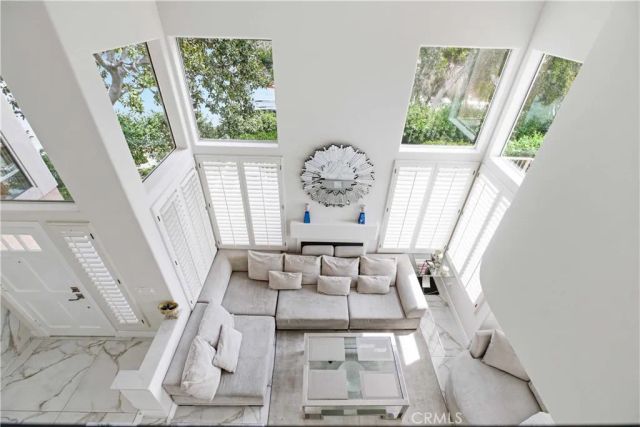 1896 Caminito De La Narcissa, Glendale, CA 91208