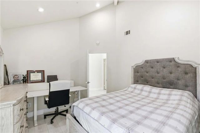 1896 Caminito De La Narcissa, Glendale, CA 91208