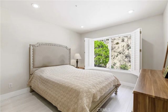 1896 Caminito De La Narcissa, Glendale, CA 91208