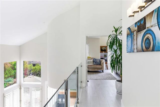 1896 Caminito De La Narcissa, Glendale, CA 91208