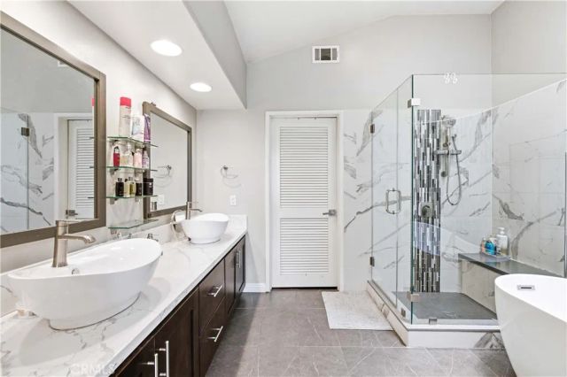 1896 Caminito De La Narcissa, Glendale, CA 91208