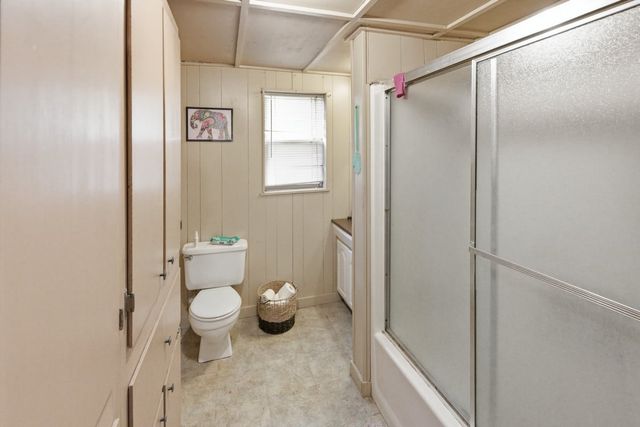 106 Tammi Run Lane, Whitney, TX 76692