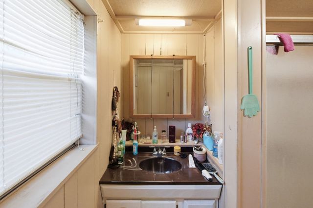 106 Tammi Run Lane, Whitney, TX 76692