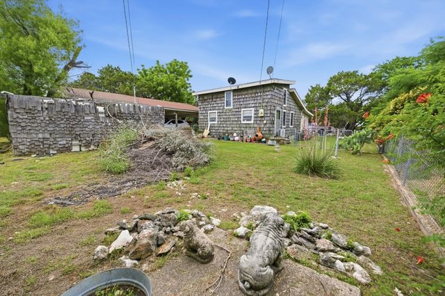 106 Tammi Run Lane, Whitney, TX 76692