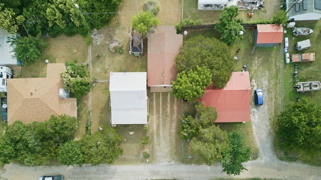 106 Tammi Run Lane, Whitney, TX 76692