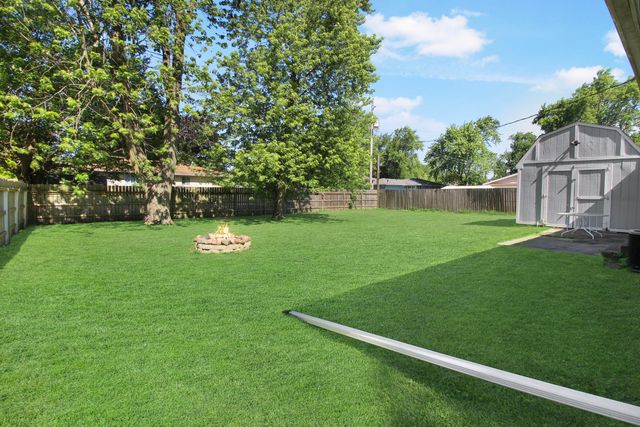 7714 Wallace Street, Merrillville, IN 46410