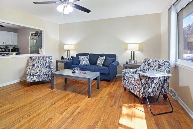 7714 Wallace Street, Merrillville, IN 46410