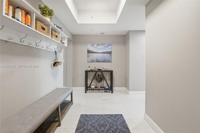 3330 NE 190th Street 310, Aventura, FL 33180