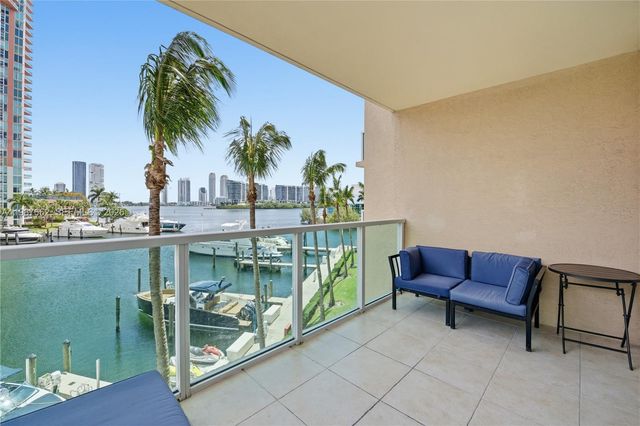 3330 NE 190th Street 310, Aventura, FL 33180
