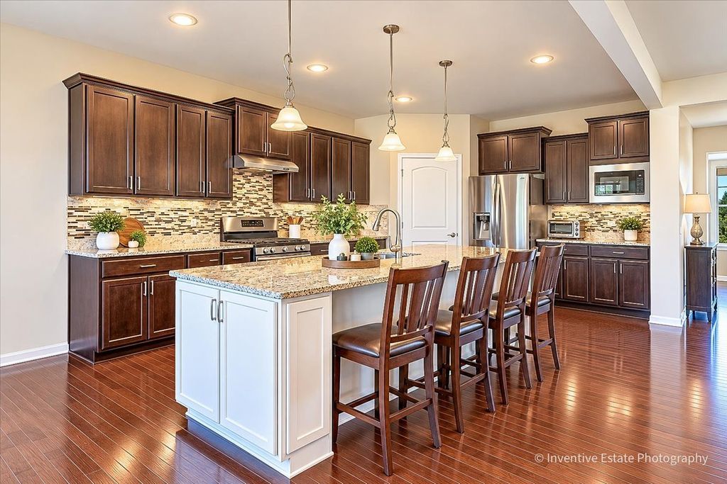 1312 Springfield Lane, Shorewood, IL 60404 — photo 4