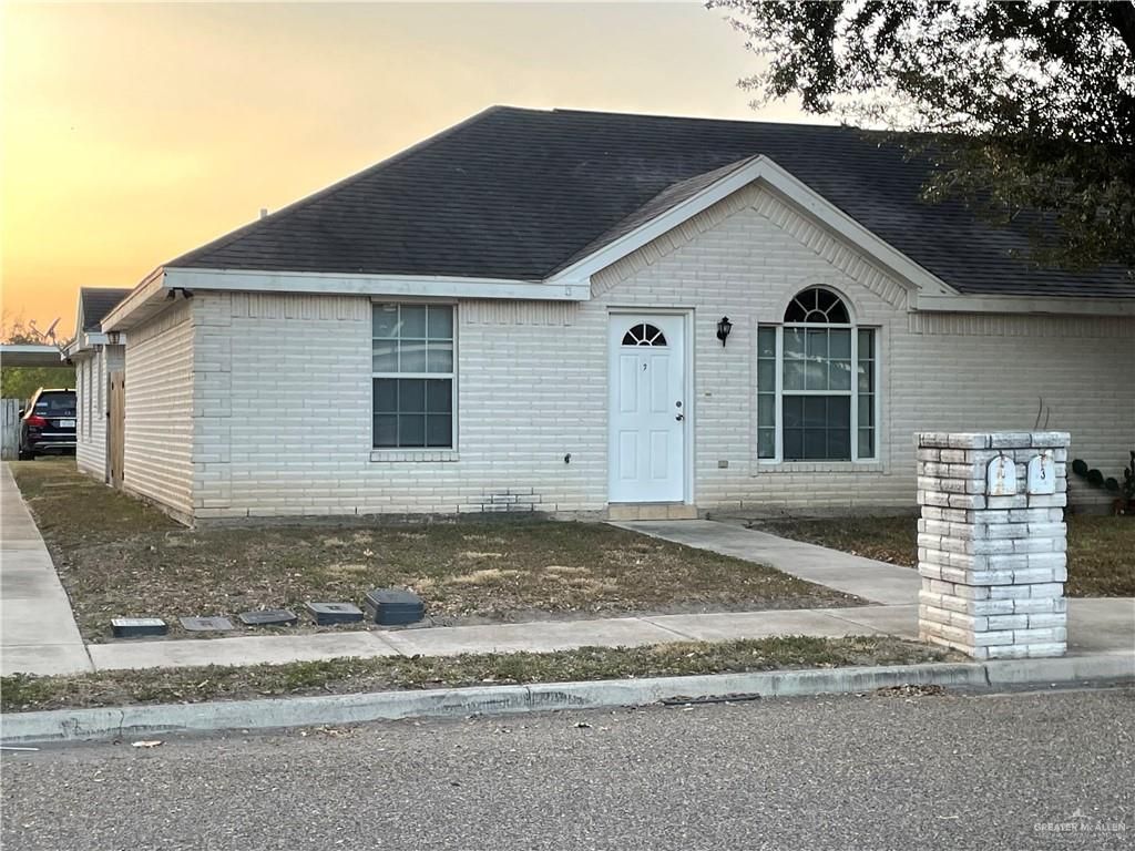 703 La Mancha Drive 2, Edinburg, TX 78541