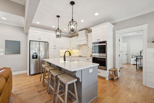 655 Academy Rd, Lebanon, TN 37087