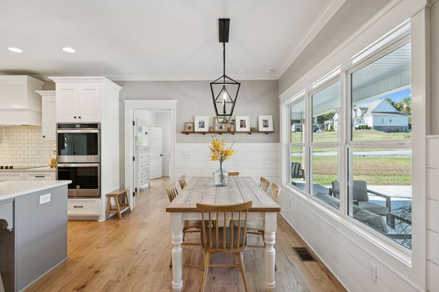 655 Academy Rd, Lebanon, TN 37087