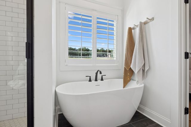 655 Academy Rd, Lebanon, TN 37087