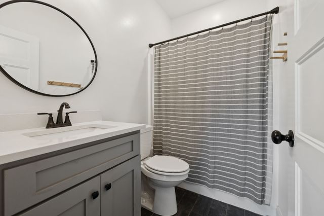 655 Academy Rd, Lebanon, TN 37087