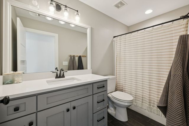 655 Academy Rd, Lebanon, TN 37087