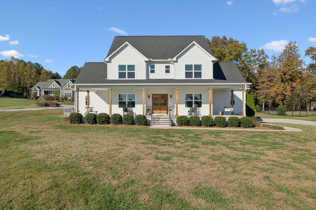 655 Academy Rd, Lebanon, TN 37087