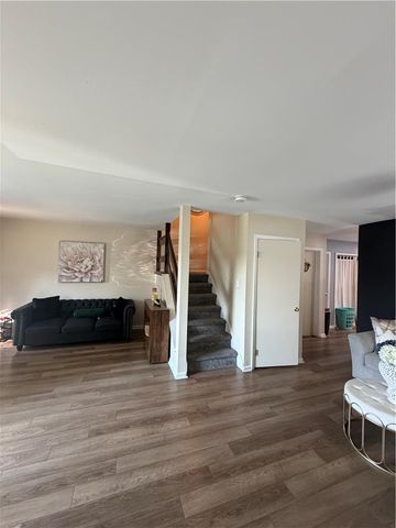 129 Johnson Court, Whitehall Twp, PA 18052
