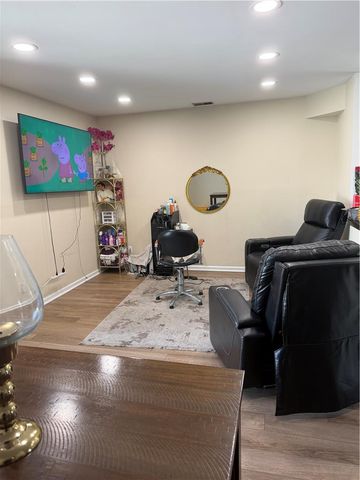 129 Johnson Court, Whitehall Twp, PA 18052