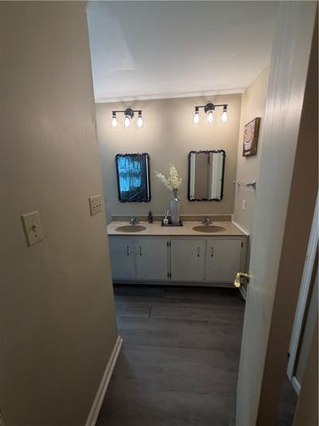 129 Johnson Court, Whitehall Twp, PA 18052