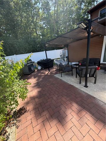 129 Johnson Court, Whitehall Twp, PA 18052