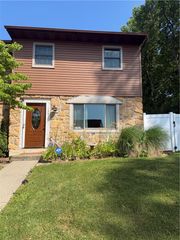 129 Johnson Court, Whitehall Twp, PA 18052
