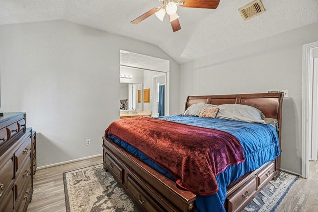 754 Sugar Hill Drive, La Porte, TX 77571