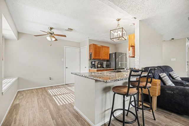 754 Sugar Hill Drive, La Porte, TX 77571