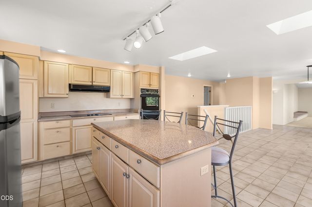 3404 Siskiyou Boulevard, Ashland, OR 97520