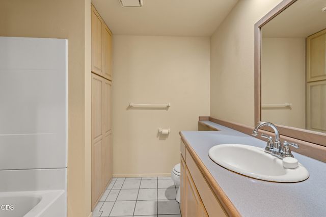 3404 Siskiyou Boulevard, Ashland, OR 97520