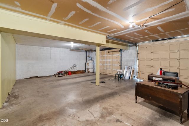 3404 Siskiyou Boulevard, Ashland, OR 97520