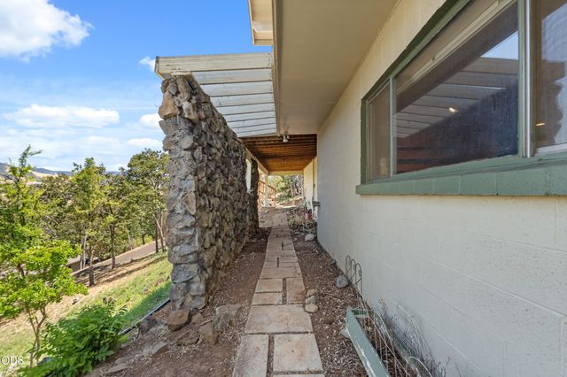3404 Siskiyou Boulevard, Ashland, OR 97520