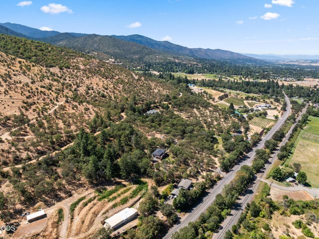3404 Siskiyou Boulevard, Ashland, OR 97520